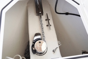 2023 Cobia 320CC thumbnail 50