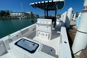 28ft Reef Runner Yacht For Sale
