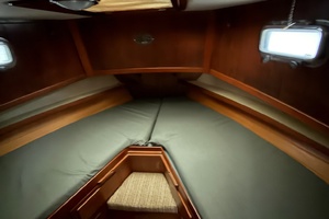 The Queen 34ft Marine Trader Yacht For Sale