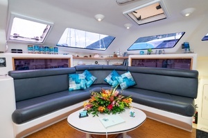2001 Voyage Yachts 500 thumbnail 9