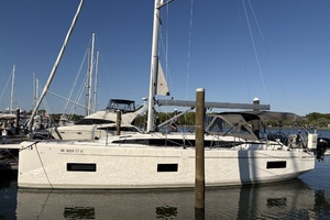 Wave Dancer 38ft Bavaria Yacht For Sale