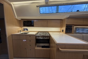 Wave Dancer 38ft Bavaria Yacht For Sale