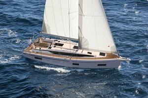 Wave Dancer 38ft Bavaria Yacht For Sale