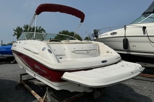 2004 Chaparral 235 SSi thumbnail 7