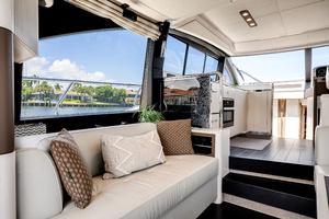 2021 Azimut 50 FLY thumbnail 34