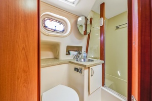 2009 Mainship Expedition 40 thumbnail 43