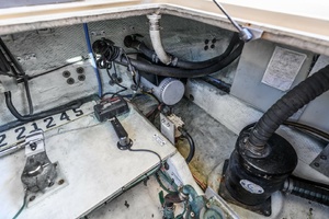2009 Mainship Expedition 40 thumbnail 26
