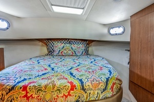 2009 Mainship Expedition 40 thumbnail 38