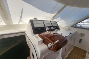 2018 Viking 48 Sport Tower thumbnail 5