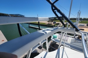 2018 Viking 48 Sport Tower thumbnail 41