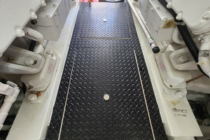 2018 Viking 48 Sport Tower thumbnail 56
