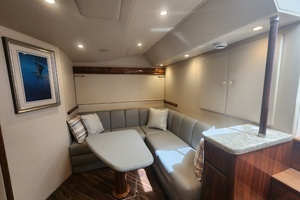 2018 Viking 48 Sport Tower thumbnail 24