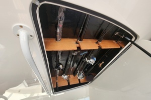 2018 Viking 48 Sport Tower thumbnail 59