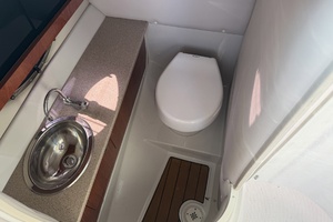 29ft Crownline Yacht For Sale