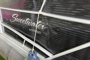 24ft Sweetwater Yacht For Sale