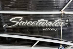24ft Sweetwater Yacht For Sale