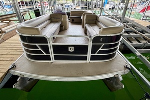 24ft Sweetwater Yacht For Sale