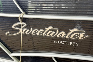 24ft Sweetwater Yacht For Sale