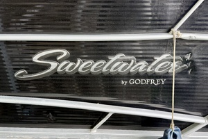 24ft Sweetwater Yacht For Sale