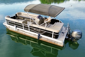 24ft Sweetwater Yacht For Sale