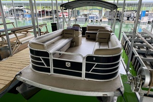 24ft Sweetwater Yacht For Sale