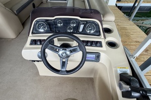 24ft Sweetwater Yacht For Sale