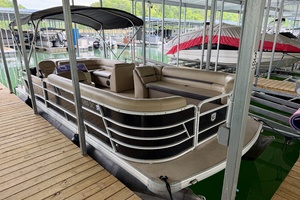 24ft Sweetwater Yacht For Sale