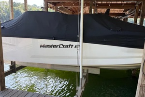 24ft Mastercraft Yacht For Sale