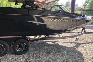 24ft Moomba Yacht For Sale