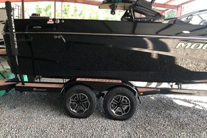 24ft Moomba Yacht For Sale