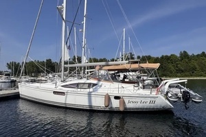2011 Jeanneau 50 Deck Saloon thumbnail 1