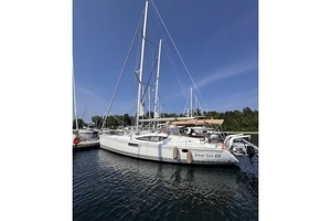 2011 Jeanneau 50 Deck Saloon thumbnail 7