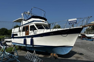 36ft Marine Trader Yacht For Sale