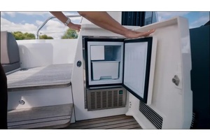 2018 PRESTIGE YACHTS 520S