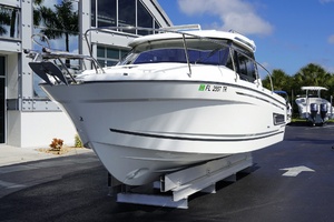26ft Jeanneau Yacht For Sale