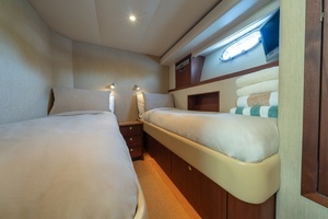 2007 Pacific Mariner thumbnail 25