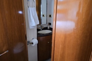 2001 Carver 570 Voyager Pilothouse thumbnail 39