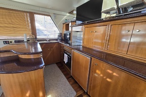 2001 Carver 570 Voyager Pilothouse thumbnail 21