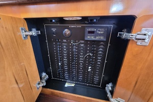 Photo 6084337 for 2001 Carver 570 Voyager Pilothouse Marlin Monroe 