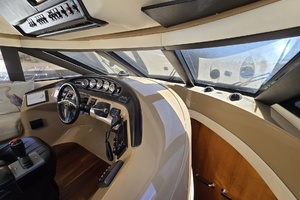 2001 Carver 570 Voyager Pilothouse thumbnail 27