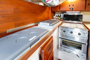 One Love 41ft Catalina Morgan Yacht For Sale