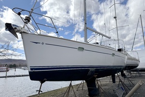 35ft Jeanneau Yacht For Sale