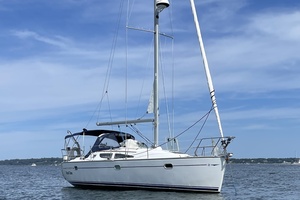 35ft Jeanneau Yacht For Sale
