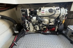 32ft Sea Ray Yacht For Sale