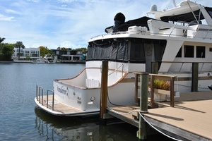 2002 Grand Alaskan Raised Pilothouse thumbnail 3