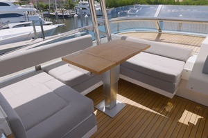 2014 Fairline Squadron thumbnail 9