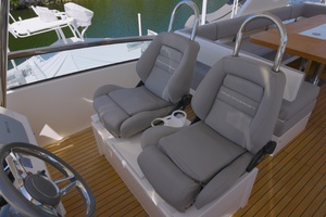 Photo 6085666 for 2014 Fairline Squadron  2014 Pre Owned 78 Fairline.00_00_34_10.Still003