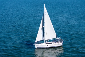 Fre Moment  45ft Hunter Yacht For Sale