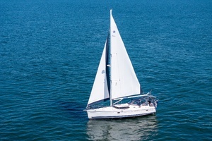 2008 Hunter 45 DS thumbnail 3