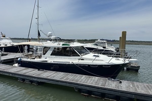 2016 Cutwater C-28 LE thumbnail 5